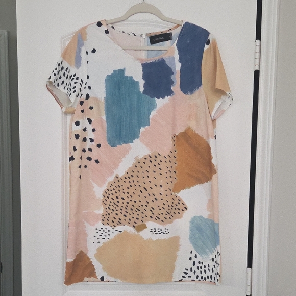 MINKPINK Dresses & Skirts - Minkpink Fun Shift Dress In Multiple Colors And Patterns!
